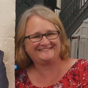 Meet your Posher, Debbie